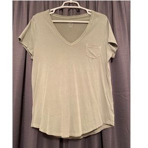 Gap V neck Tee